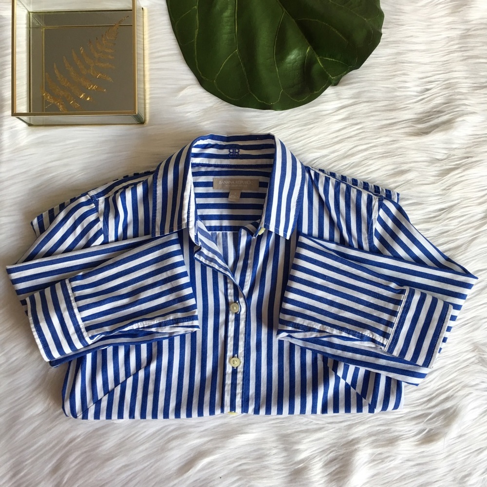 Banana Republic Fitted Button Down Striped Shirt